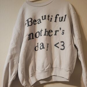 Cream Sweatshirt with Mother's Day Print